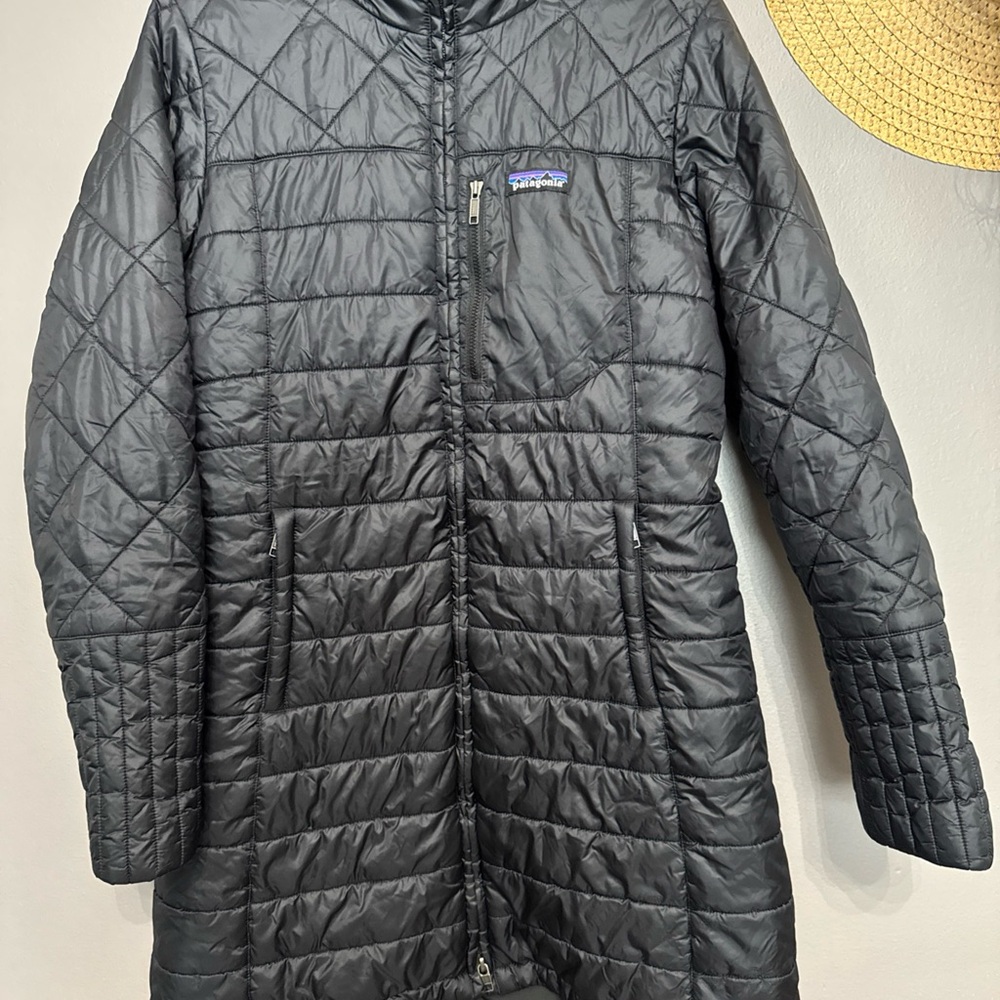 Patagonia Women's Dark Gray Puffer Coat